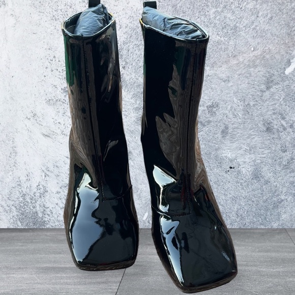 NIB Good American Shiny Patent Leather Bootie in Black Block Heel rare! Sz 5 - Picture 4 of 9